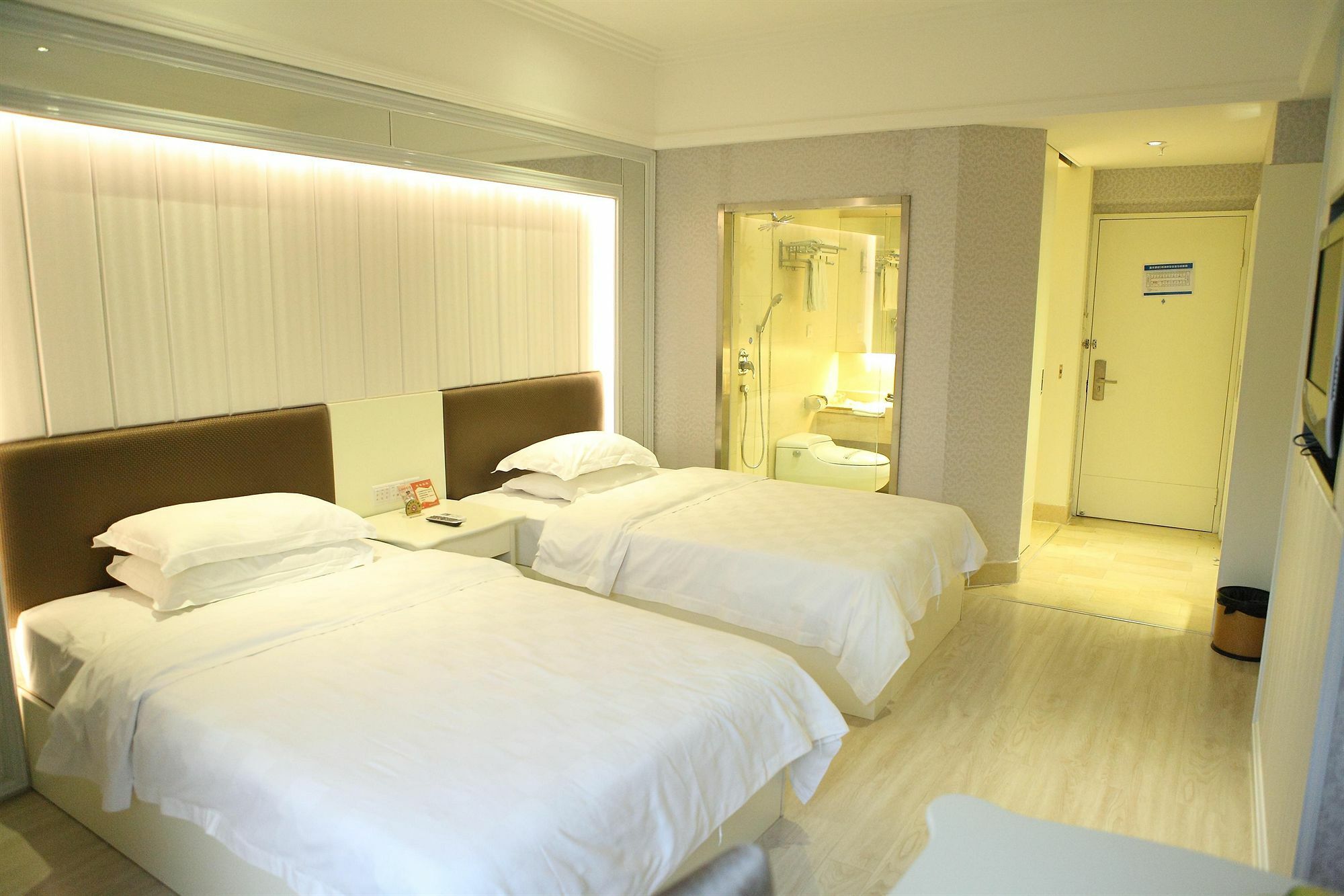 Bluesky Hotel Guangzhou Luaran gambar